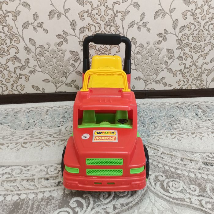 Срочно продается детская машина