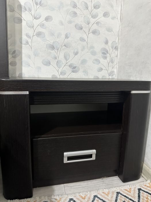 Продам спальный гарнитур