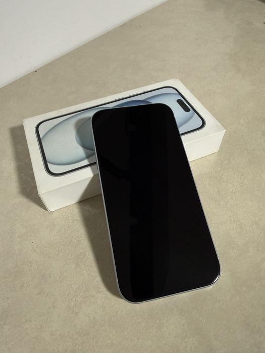 iPhone 15 - 128 GB