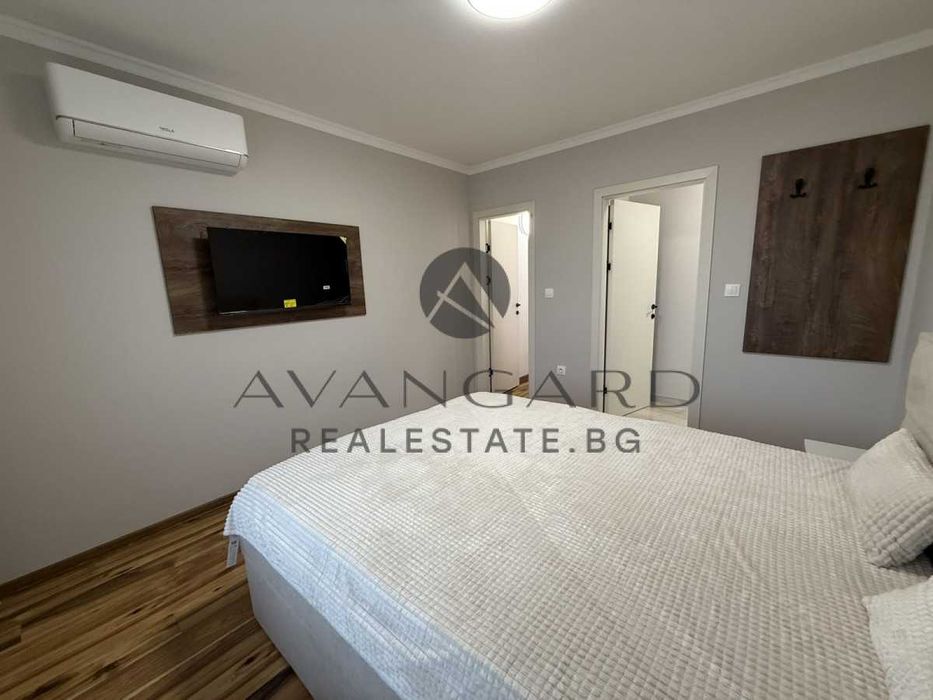 Продава се Тристаен апартамент в Пловдив, Център - 102 кв.м за 1140 €/кв.м - Снимка #5