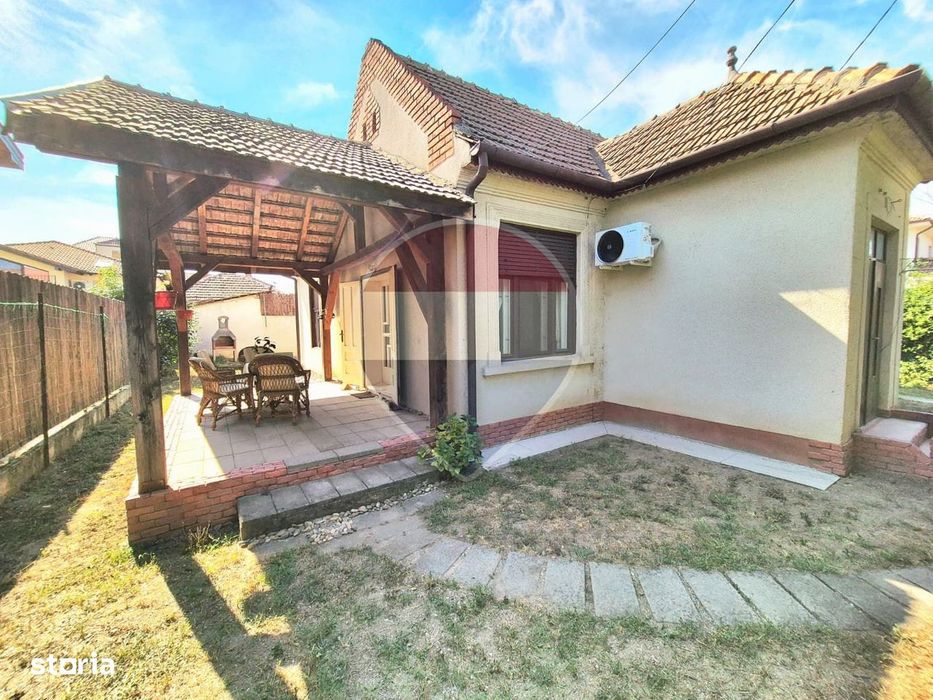 O casă cu aer boem, la câțiva pași de Mureș