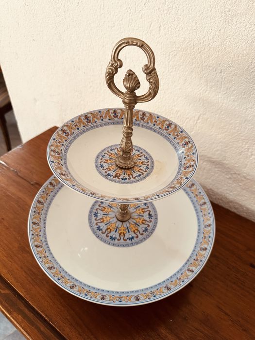 Двуетажна порцеланова стойка – Италия (винтидж)