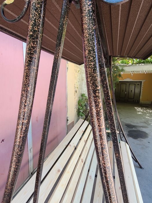 Качели. Скамейке