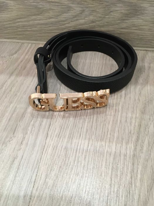 GUESS Uptown Chic / Lefia Logo-Script  дамски колан