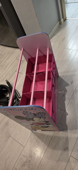 Organizator jucarii Minnie Mouse!