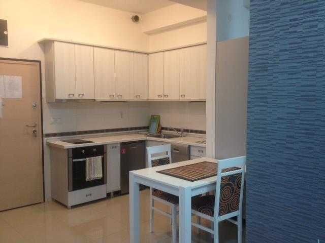 Дава се под наем Двустаен апартамент в Бургас, Славейков - 59 кв.м за 229.5 € - Снимка #2