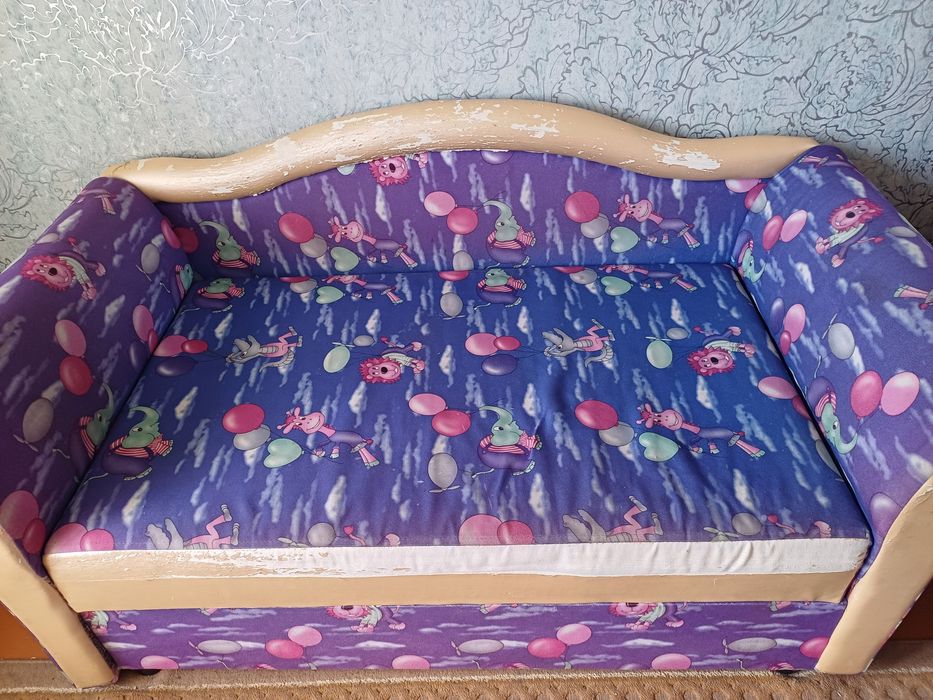 Продам детский диван
