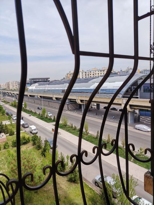 Ayol va qizlarga kvartira bezmakler