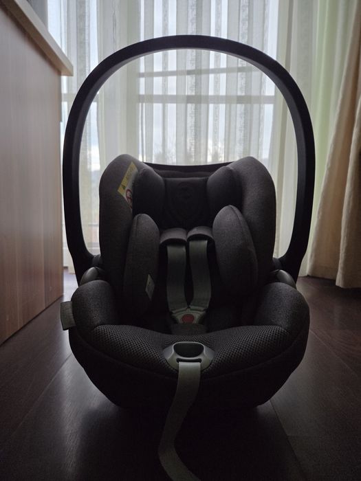 Vând scoică cloud T i-size cybex platinum 0 - 24  luni