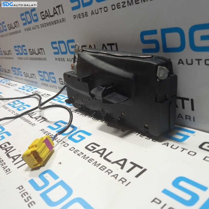 Airbag din Scaun Stanga Fata Volkswagen Bora 1999 - 2005 Cod 1J4880239E [2138]