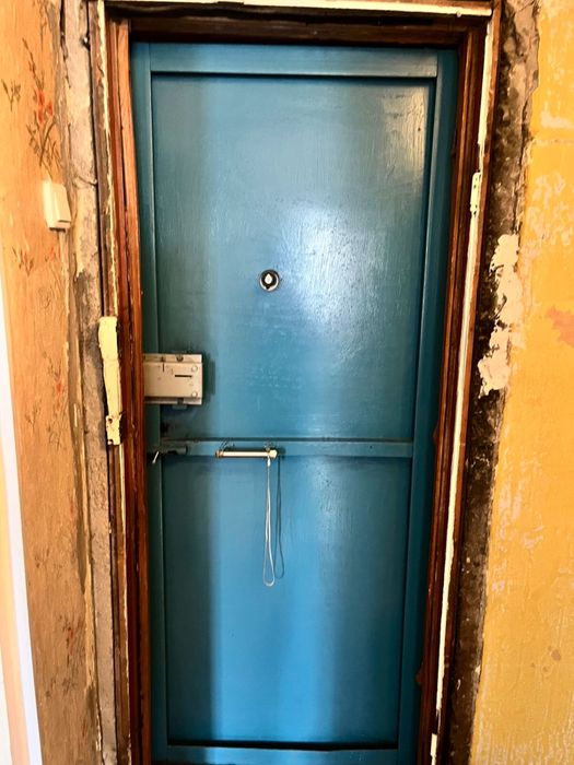 Продам дверь железо