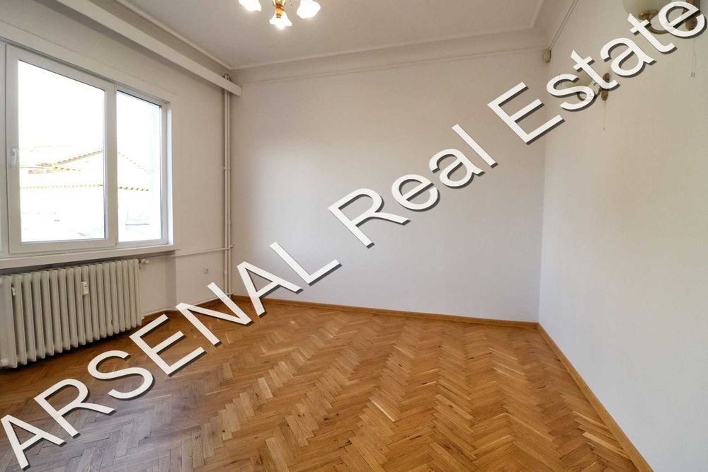 Дава се под наем Офис в София, Център - 135 кв.м за 1000 € - Снимка #7