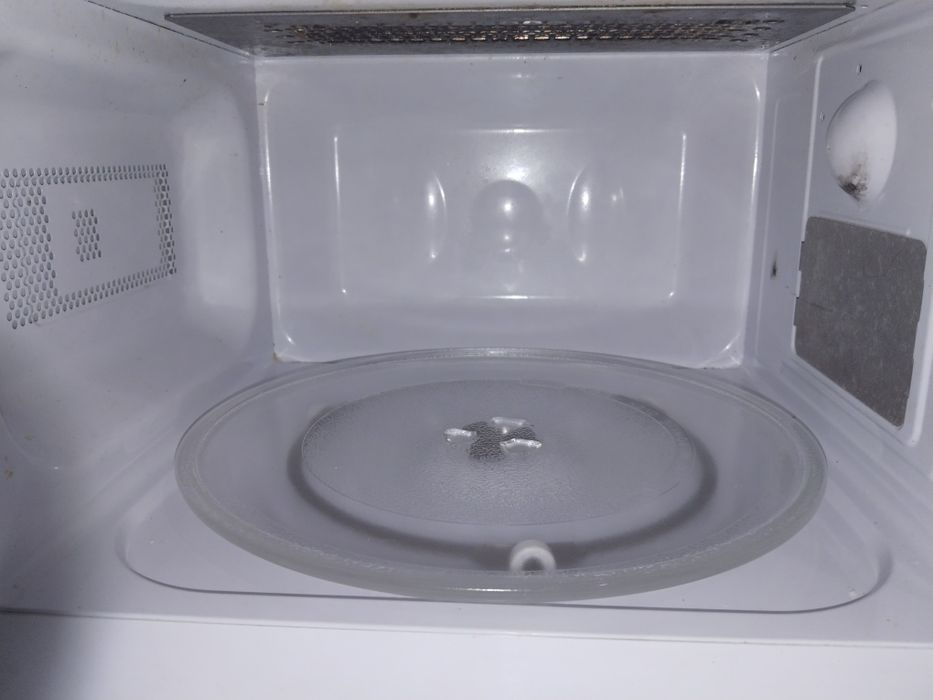 ARG MG-2011M Microwave Oven