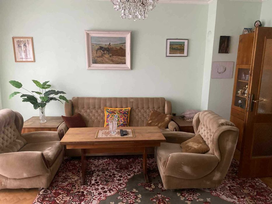 Дава се под наем Двустаен апартамент в София, Изток - 90 кв.м за 510 € - Снимка #1