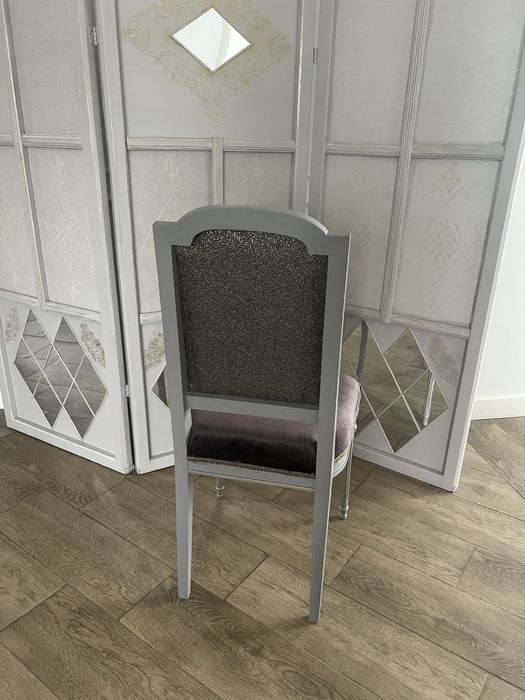 Продам ширму серую 3 секции. Стул.