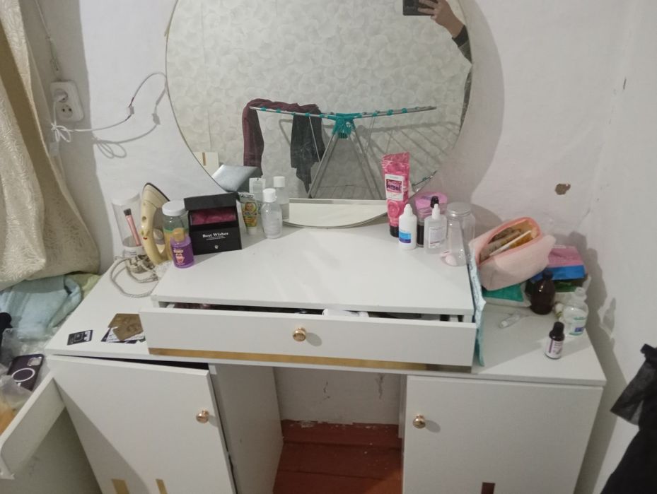 Спальный гарнитур