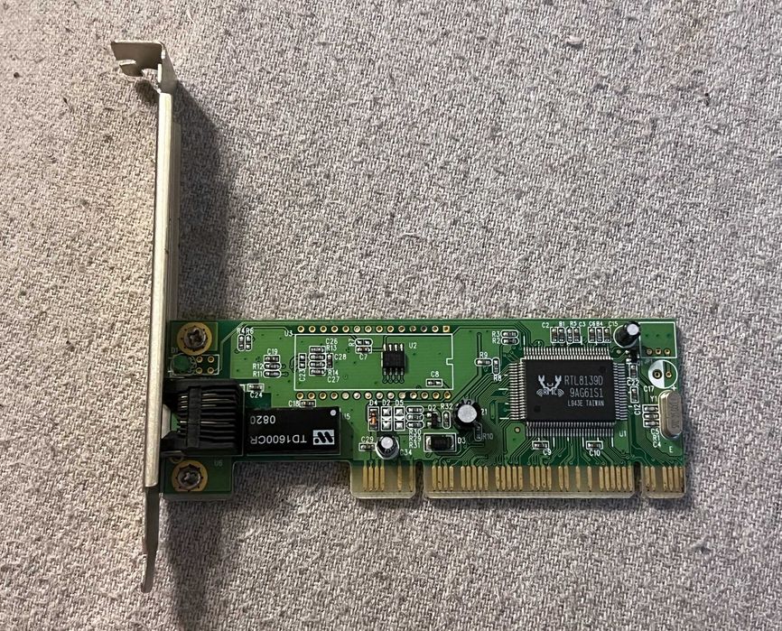 Placa retea PCI Realtek RTL8139D EN-9130TXL pentru colectionari