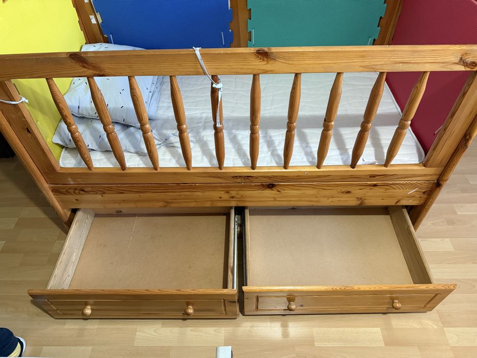 Детско легло - дървено