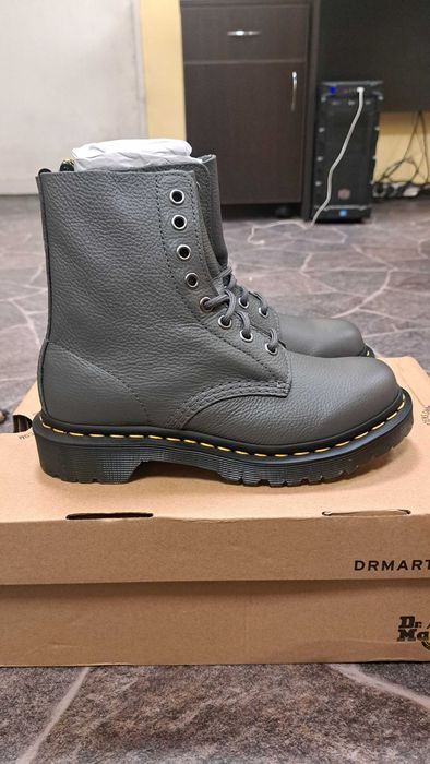 Оригинални обувки Dr Martens, 36 номер