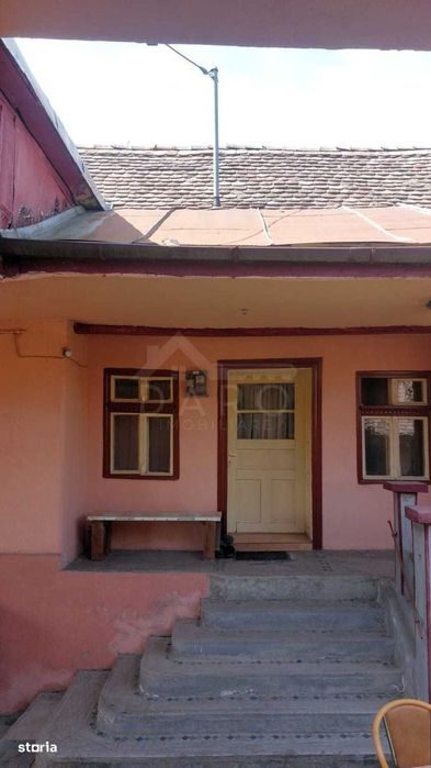 casa la tara in localitate la 30 kilometri de oras