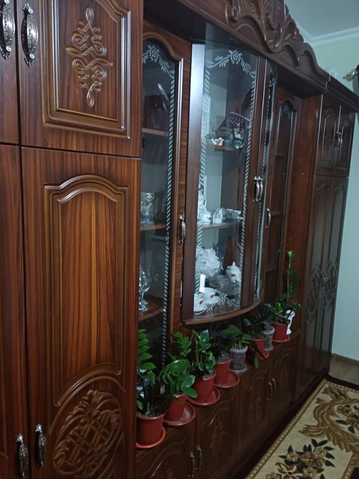 Mebel stenka mehmonxona uchun