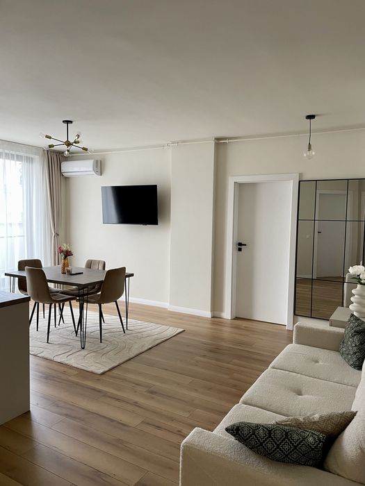 Pers.Fizica vand apartament cu 3 camere Zona Ira