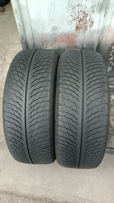 235/55/19 Michelin