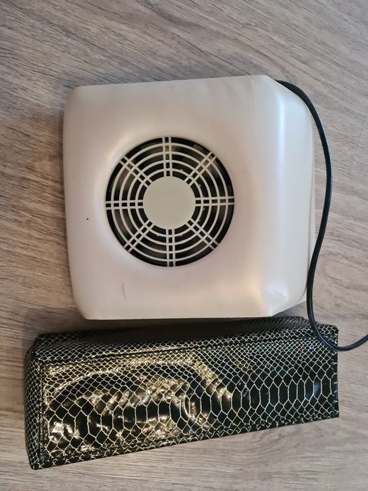 Вытяжка для маникюра