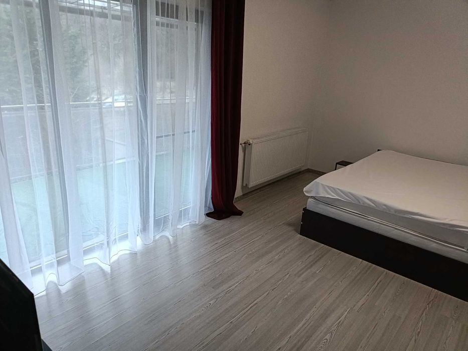 Proprietar - închiriez apartament cu doua camere