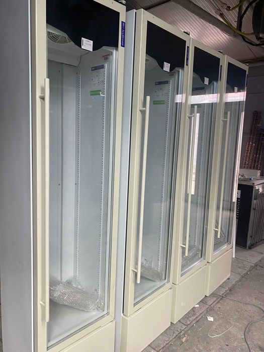 Vitrină frigorifică îngustă 200 cm pentru spații mici