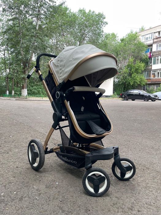 Продам коляску 3в1