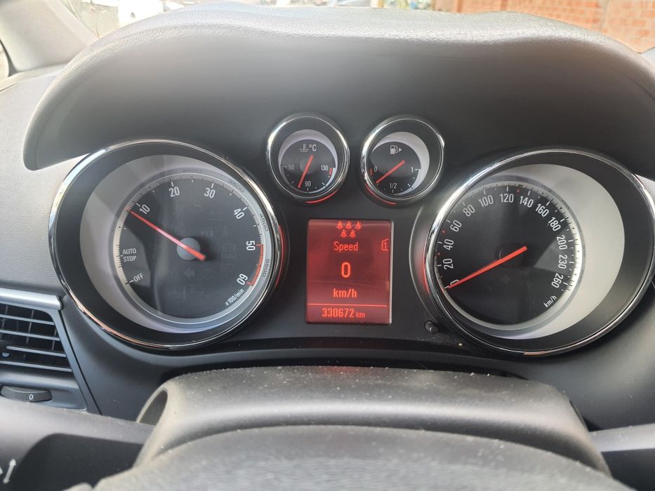 Opel zafira c 2012