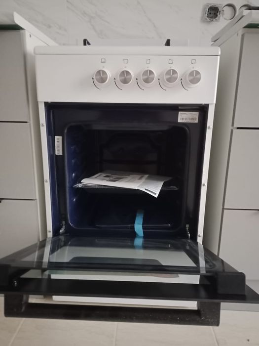 Срочно продам газовую плиту.