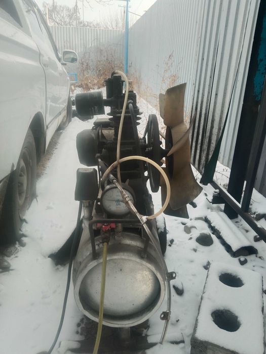 Продам капрессор