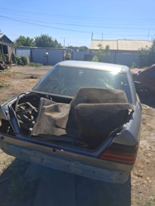 Продам мерседес 124