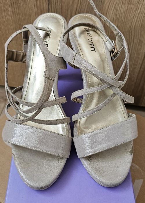 Високи обувки - носени