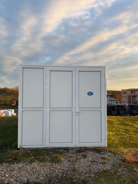 Фургон подходящ за склад