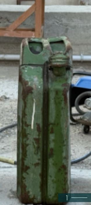 Металлические канистры 20 литров б/у