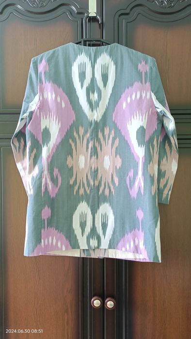 Женский костюм (пиджак+шорты)