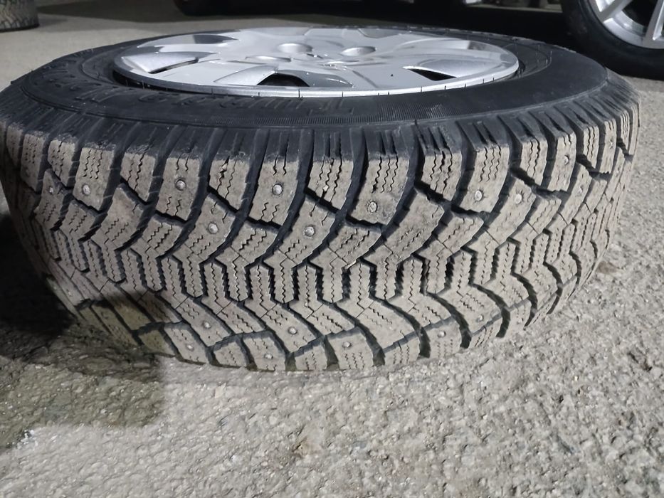 Продам покрышку, шины, диск,