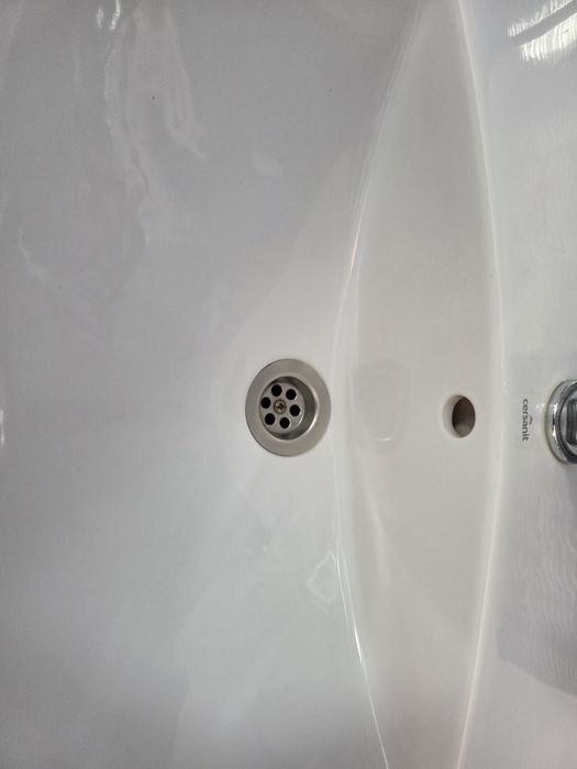 Vând chiuveta in stare foarte bună