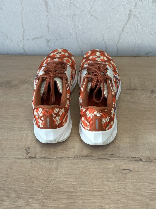 Кроссовки для бега