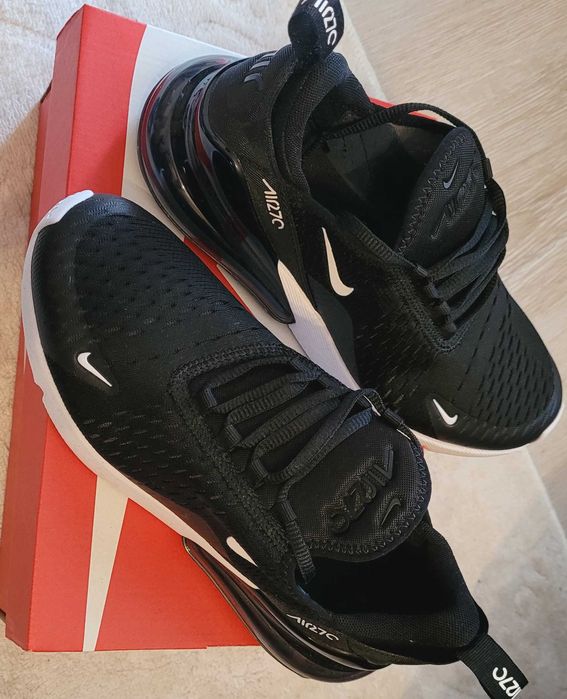 Дамски маратонки NIKE