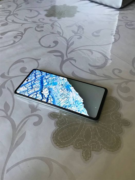 Galaxy A52  в отличном качестве