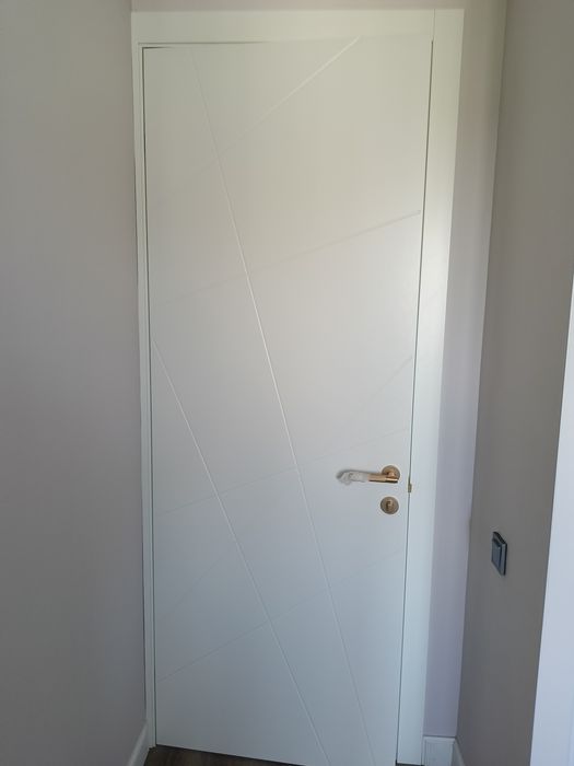 Продам Дверь в упаковке ещё 220*80