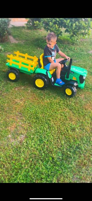 Акумулаторен трактор