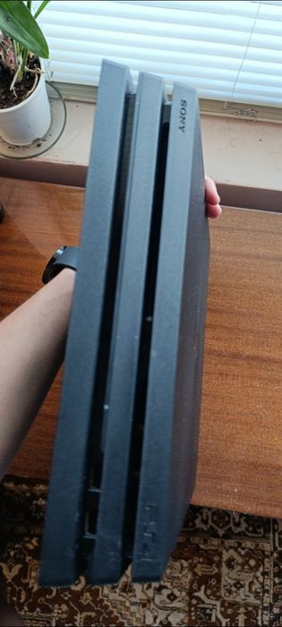 Play Station 4 Pro без гараншия