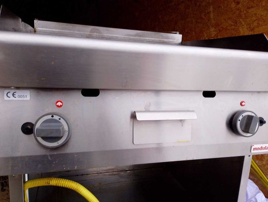 grill gratar plita pe gaz neted striat Marca modular Italia inox