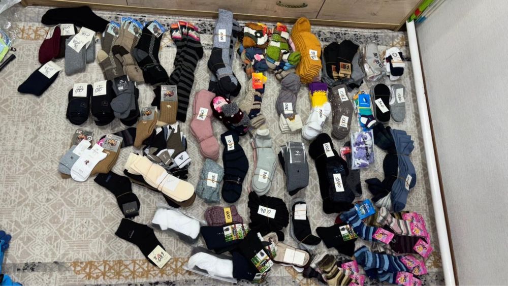 Продам носки теплые , тонкие