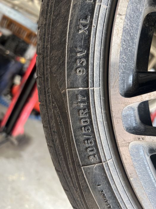 Продаётся диски шины. 205/50/R17.